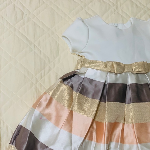 FORMAL BABY DRESS. SIZE 18M. BY BONNIE BABY. - Picture 5 of 16